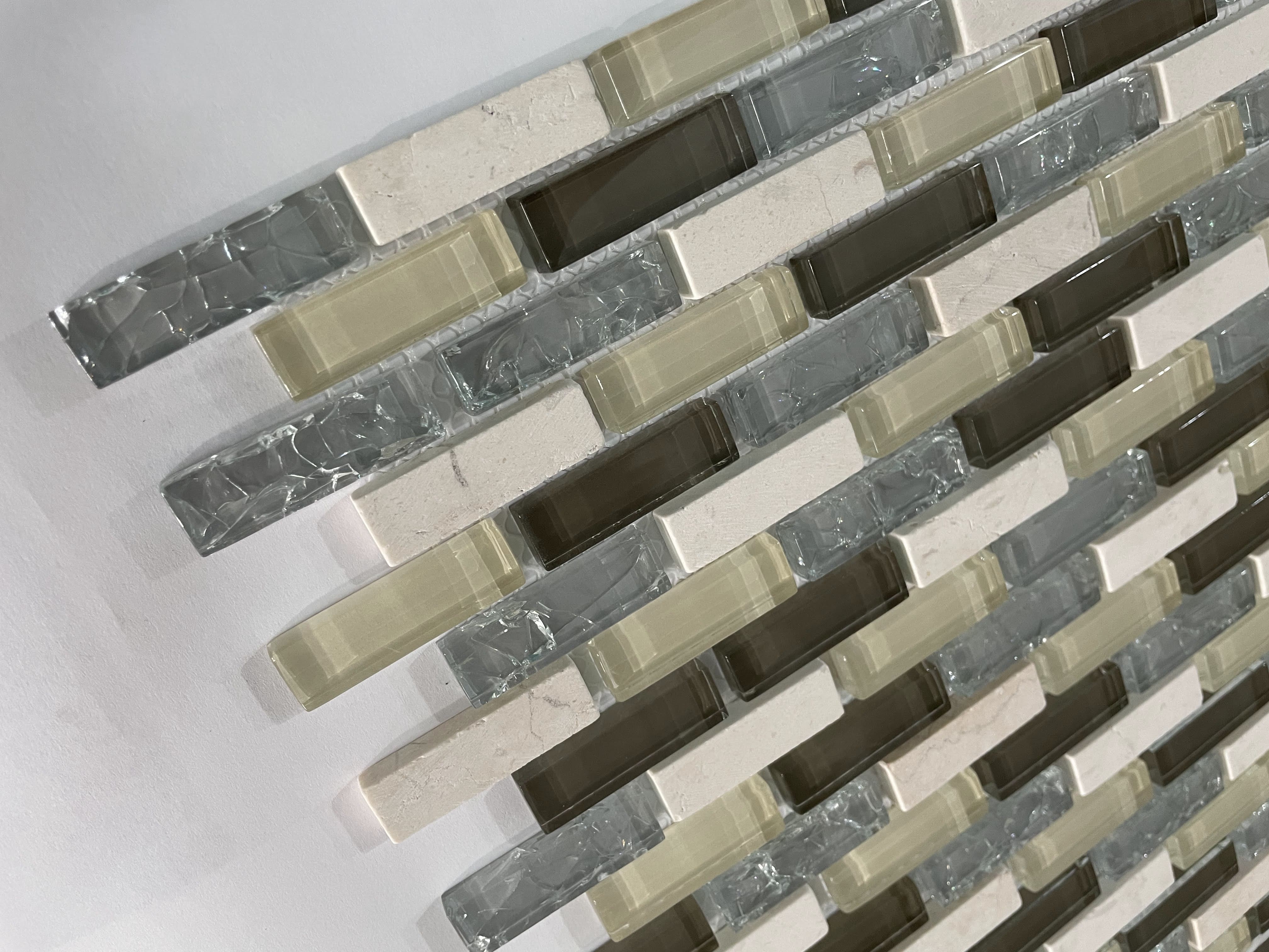 Pastilha de Vidro com Mármore Colortil Sub Ice-17